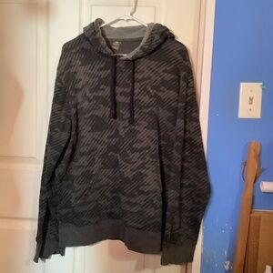 Men’s XERSION Pullover HOODED SWEATER (Hoodie) Size L